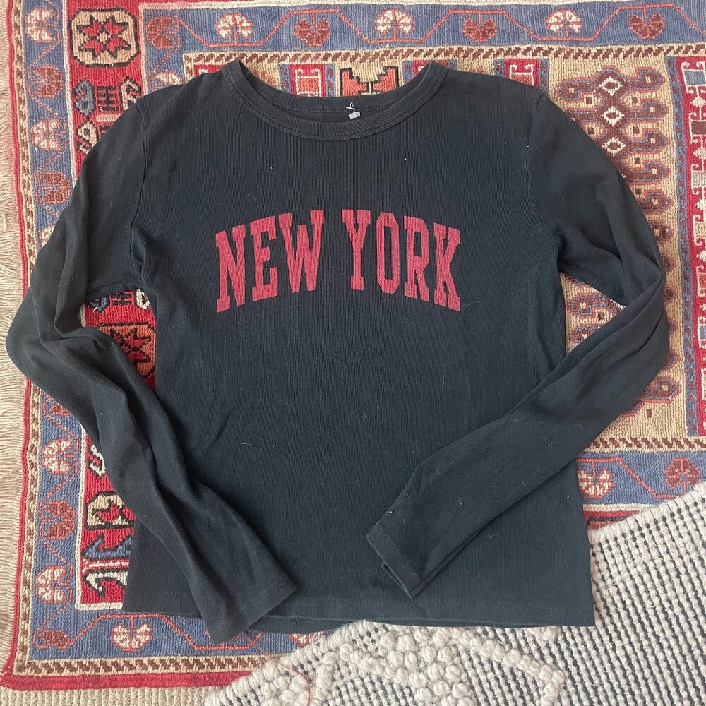 Brandy Melville John Galt New York Graphic Black and Red Long Sleeve